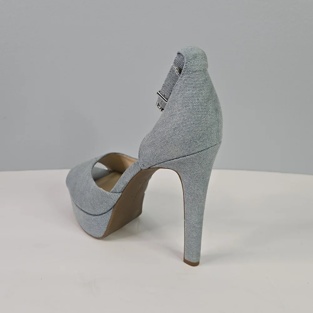 NWOT Jessica Simpson Beeya Light Denim Platform Sandals
